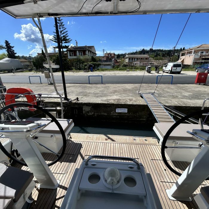Barracuda (Refit 2026 - A/C - Generator - Electric Heads - 12 Pax) | Oceanis 51.1 photo 15