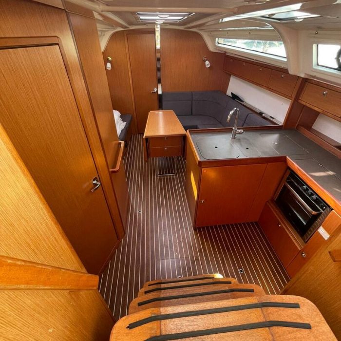 Francesca | Bavaria Cruiser 37 photo 5