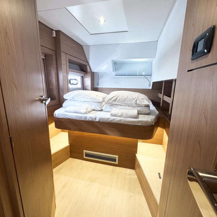 Grand Azure | Bali 4.6 - 5 + 1 cab. photo 19