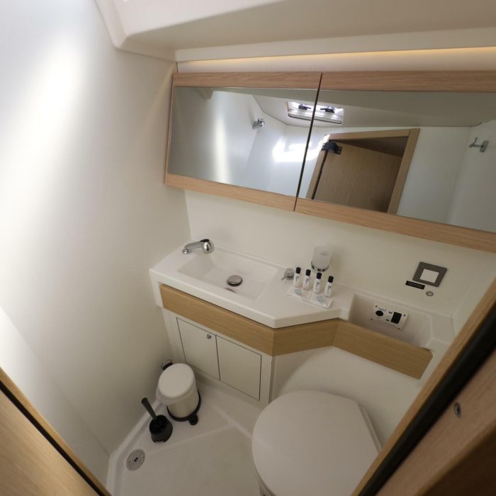 Sail Away (Refit 2025 - A/C - Electric Heads) | Oceanis 46.1 photo 14