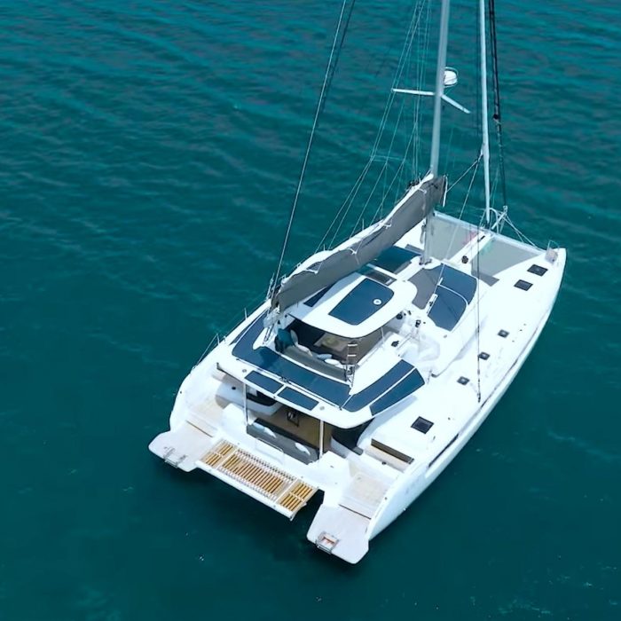 Premium | Lagoon 51 photo 7