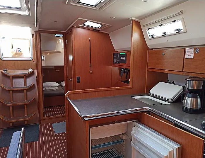 Saffron | Bavaria Cruiser 45 photo 11
