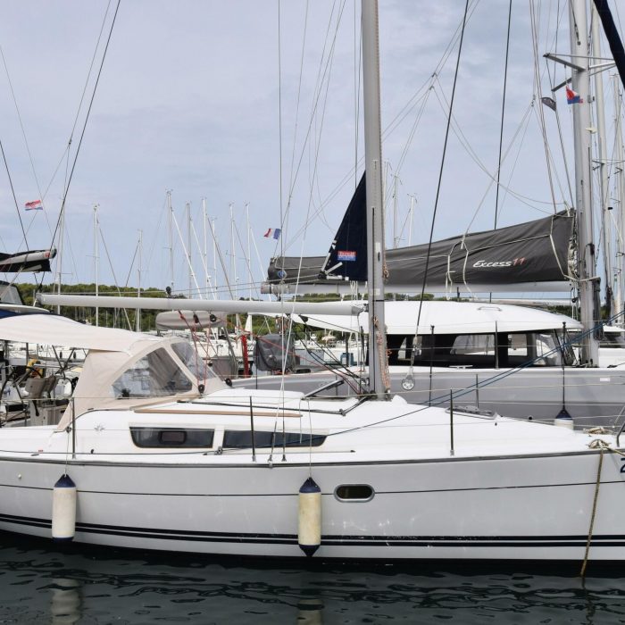 Carmen | Sun Odyssey 32i photo 12