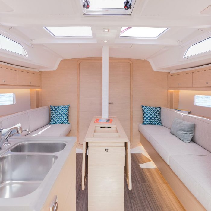 Sunsail 37.3 Premium Plus | Dufour 37 photo 8