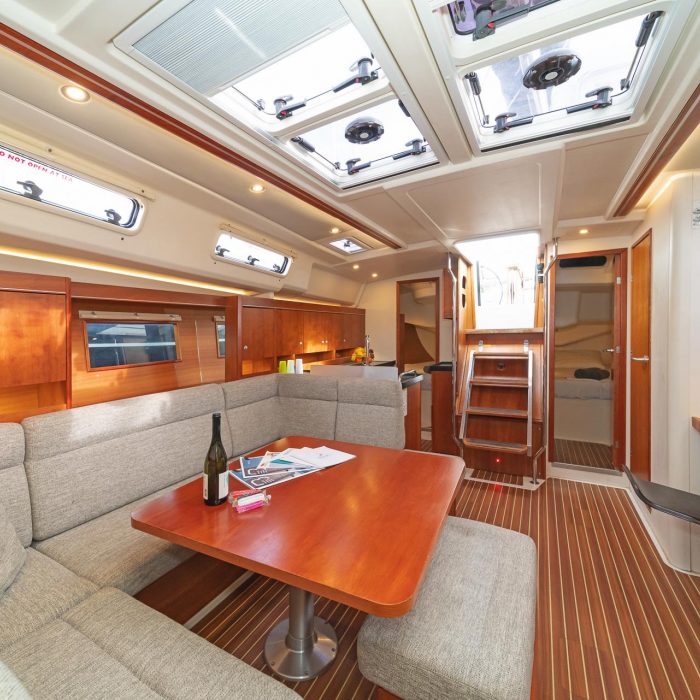 Caitlin of Lorne | Hanse 455 photo 16