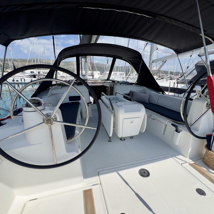 Elena | Sun Odyssey 479 photo 12