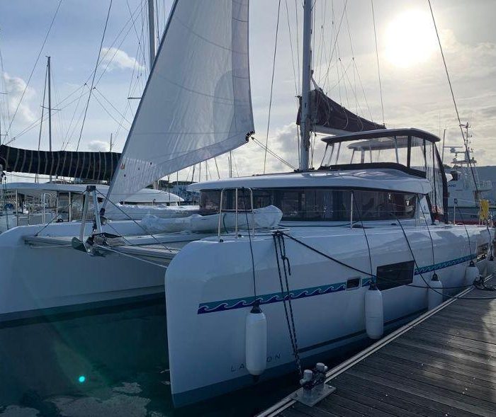Varuna | Lagoon 42 photo 1