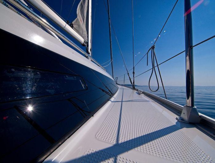 MH 67 | Bavaria Cruiser 41 photo 3