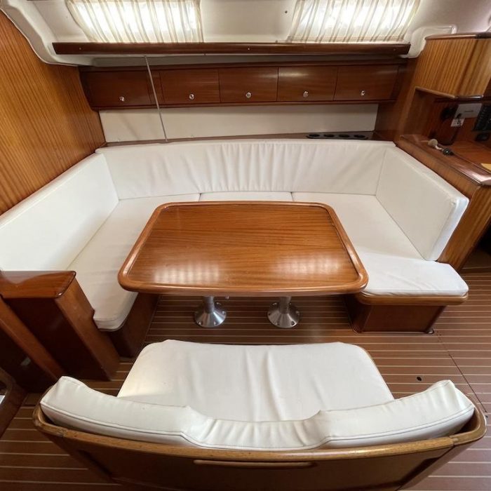 Classic | Bavaria 44 photo 3