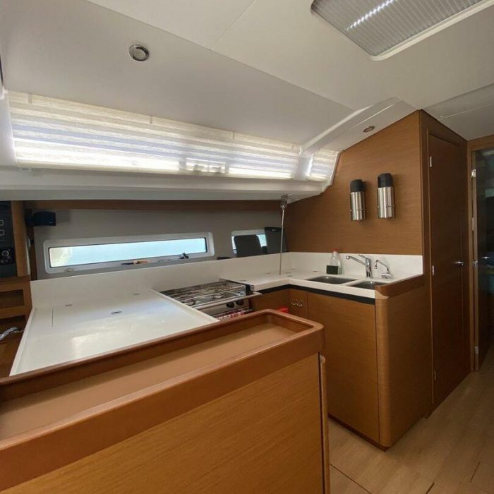 Anda | Sun Odyssey 440 photo 9