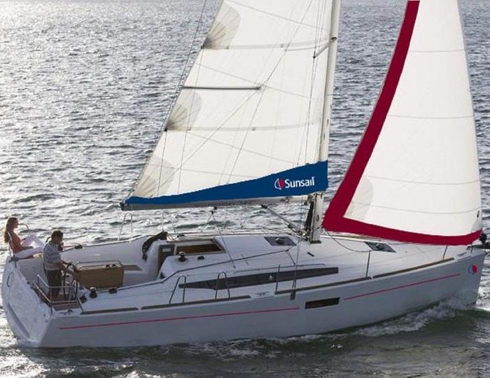 Oceanis 34.1 Classic photo 1
