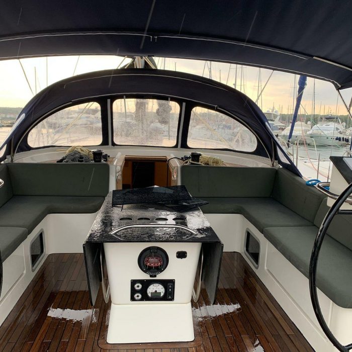 OCEAN'S BLUE photo 3