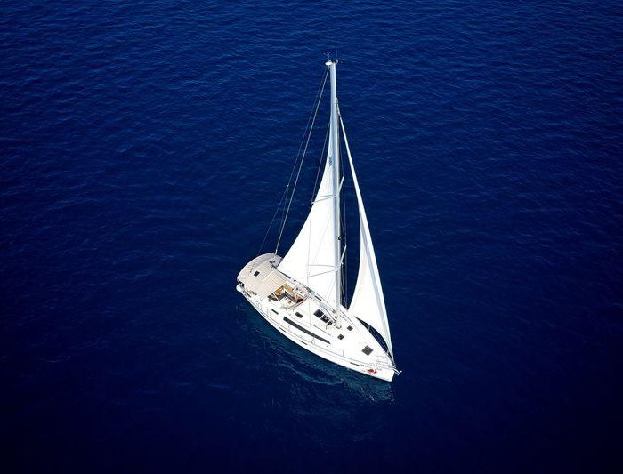 MH 63 | Bavaria Cruiser 41 photo 2