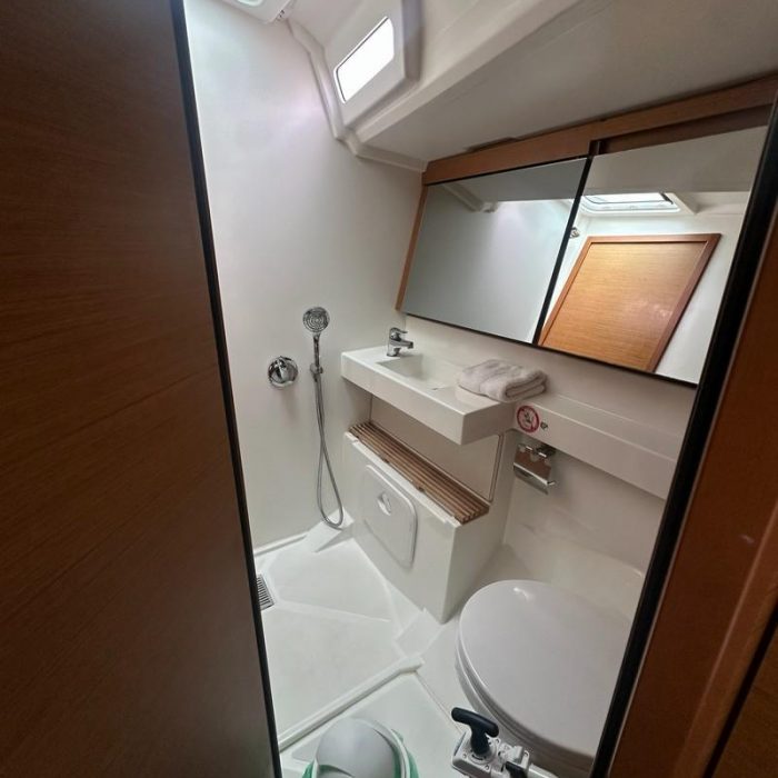 Habibi | Sun Odyssey 440 photo 21