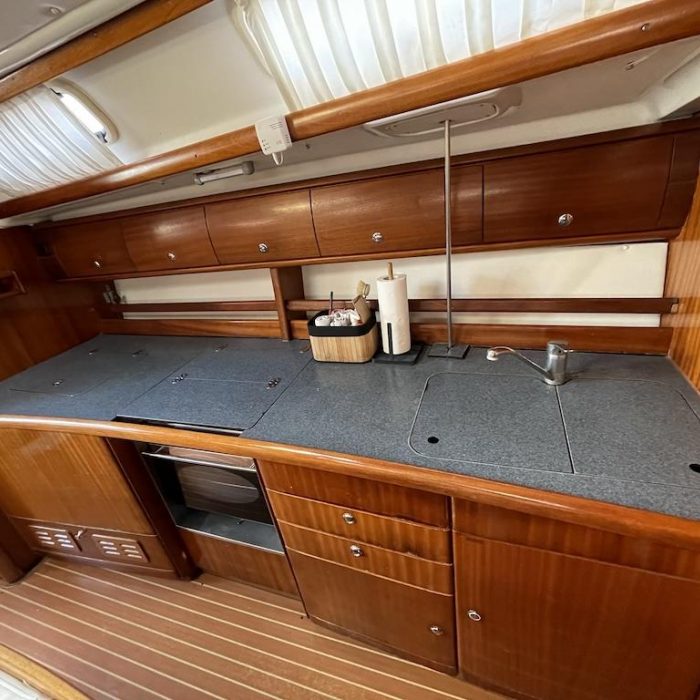 Classic | Bavaria 44 photo 7