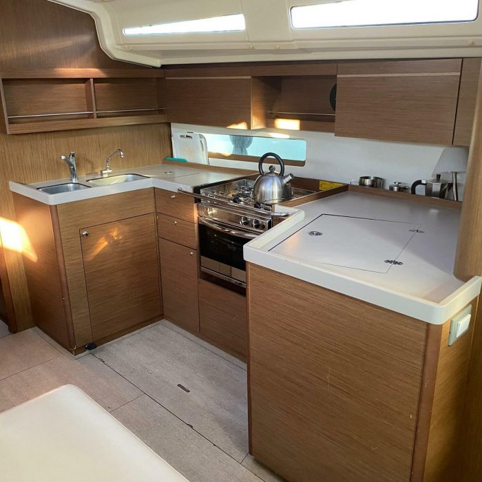 JEAN BART III | Oceanis 40.1 photo 7