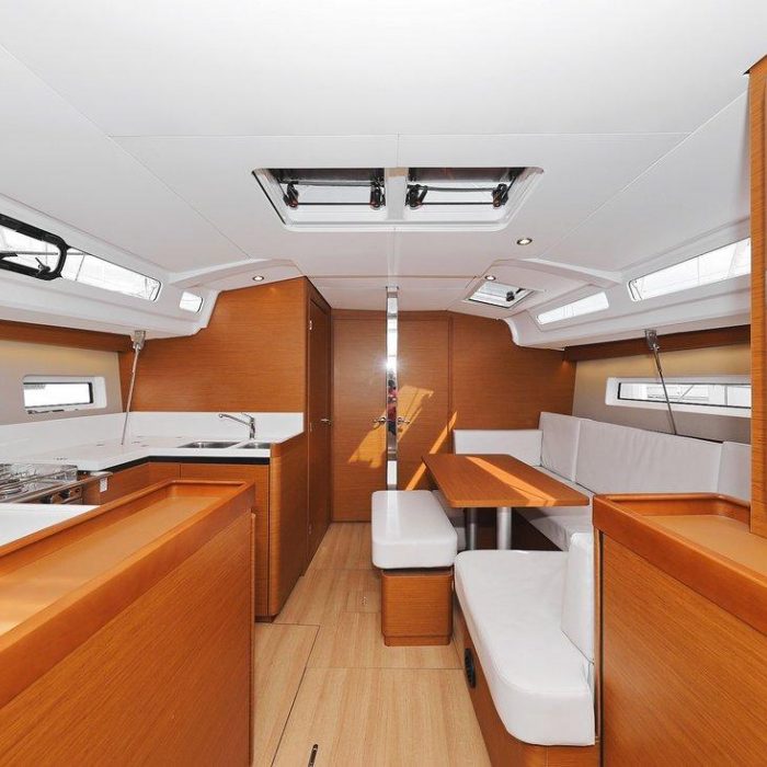 Waka | Sun Odyssey 440 photo 14