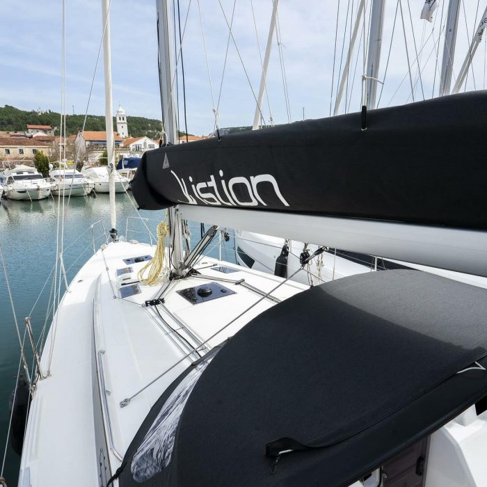 First Dream | Oceanis 37.1 photo 9