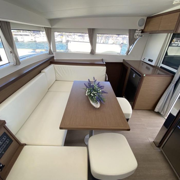 Aquila (WM, Inverter) | Lagoon 40 photo 10