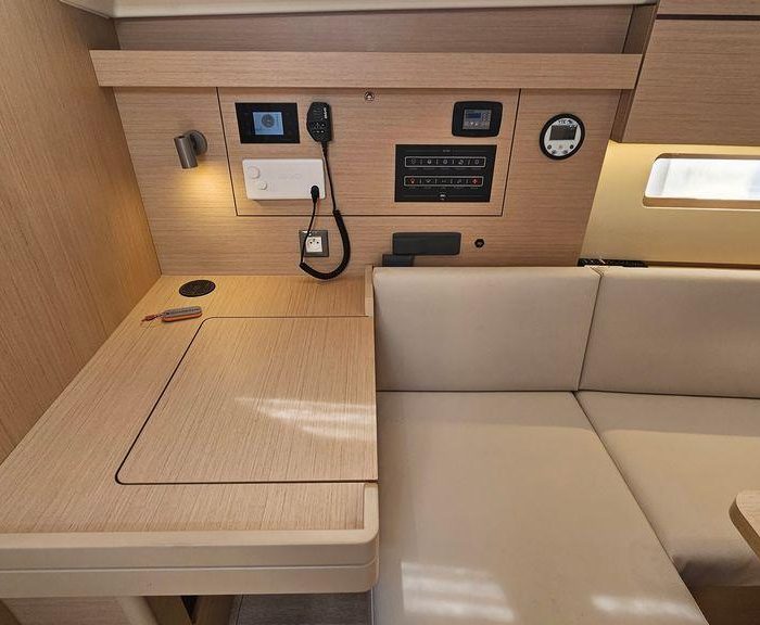 Dream Weaver | Oceanis 40.1 photo 7 Dream Weaver | Oceanis 40.1 photo 7