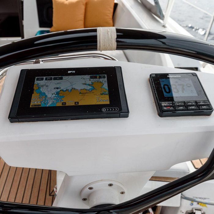 Circe - Water maker, Solar Panel | Oceanis 46.1 photo 14