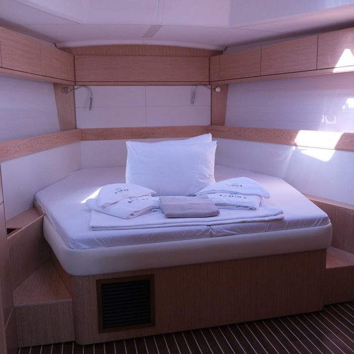 Adina | Bavaria Cruiser 46 Style photo 18