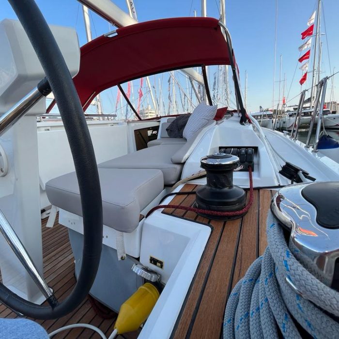 Nauti Buoy | Oceanis 46.1 photo 2