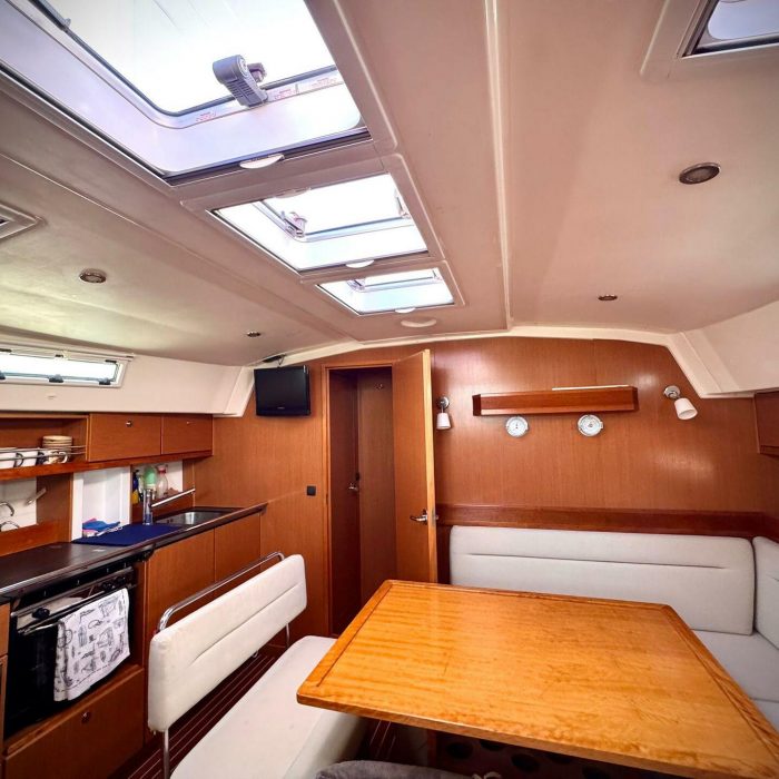 Shoogle | Bavaria Cruiser 45 photo 13
