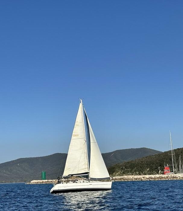 Cassiopea | Oceanis 323 photo 21