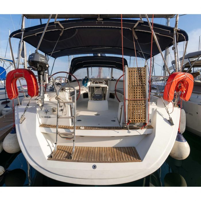 Beethoven ( with Bowthruster ,Solar Panels) photo 13