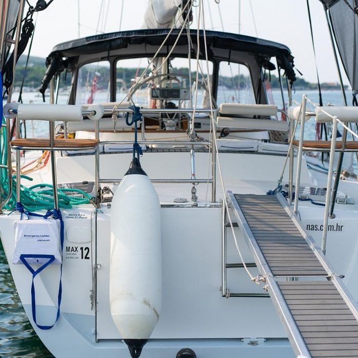 Amica | Dolphin 50 photo 3