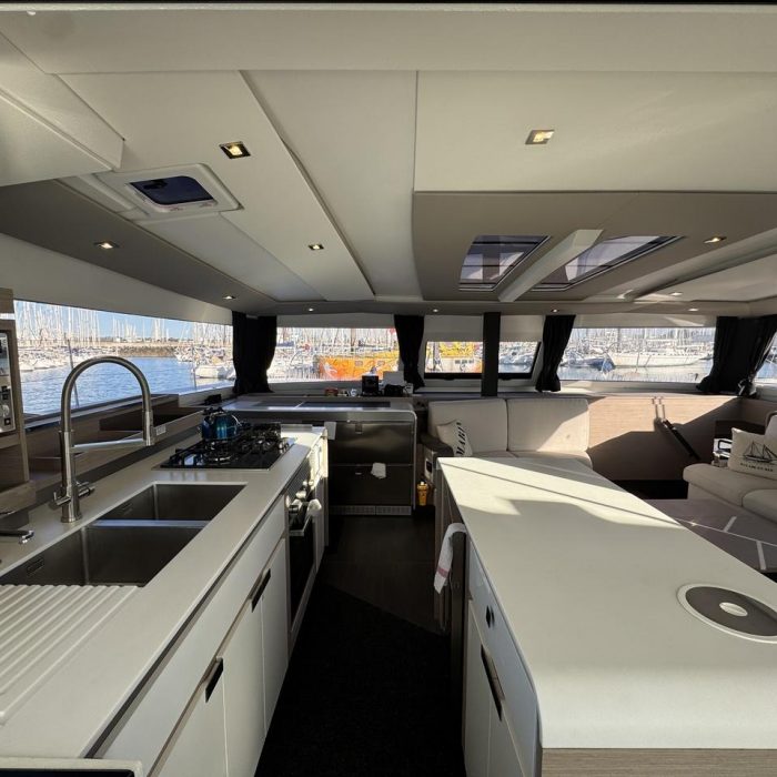 Maeva | Fountaine Pajot Aura 51 photo 15