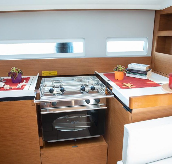 Marianna | Sun Odyssey 410 photo 59