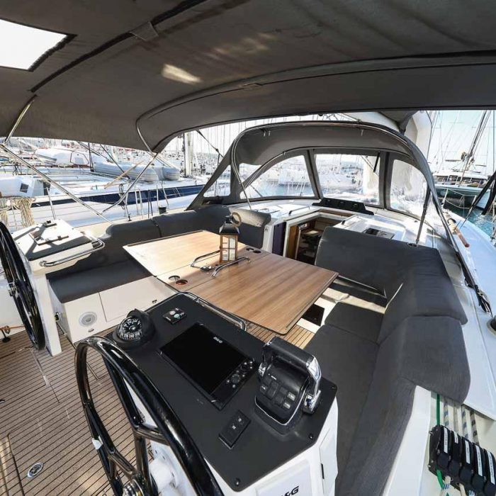 Aquila | Bavaria C46 photo 8