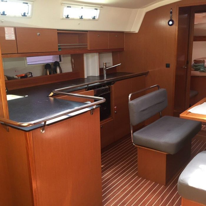 Aura 1 | Bavaria Cruiser 45 photo 3