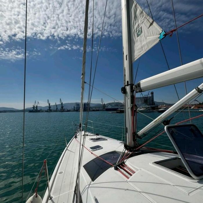 Freya | Sun Odyssey 42DS photo 5