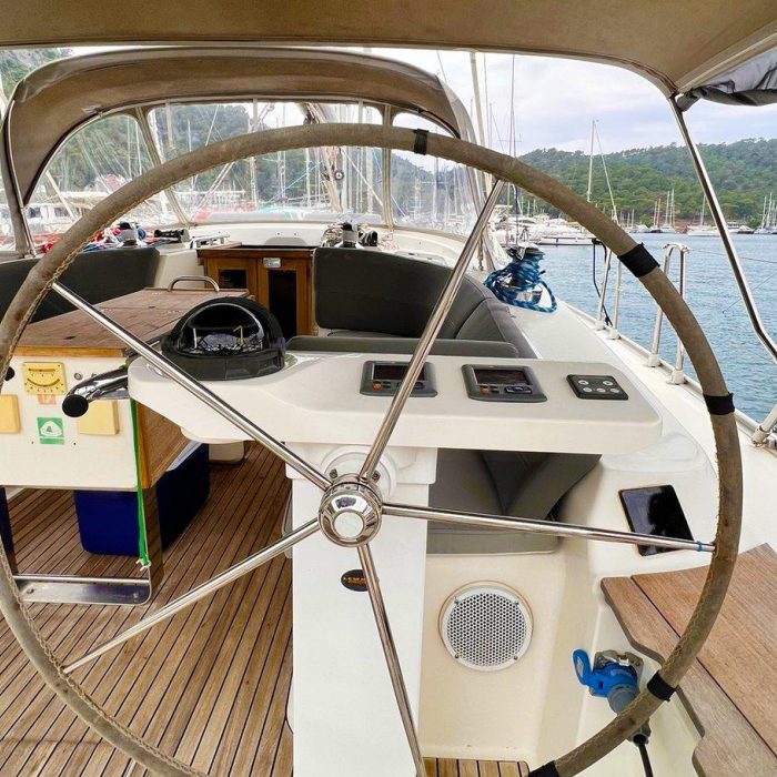 Aquaholic | Bavaria 45 photo 22