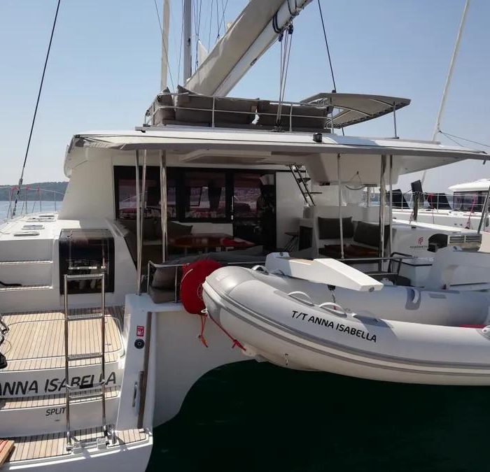 Anna Isabella | Fountaine Pajot Saba 50 photo 2