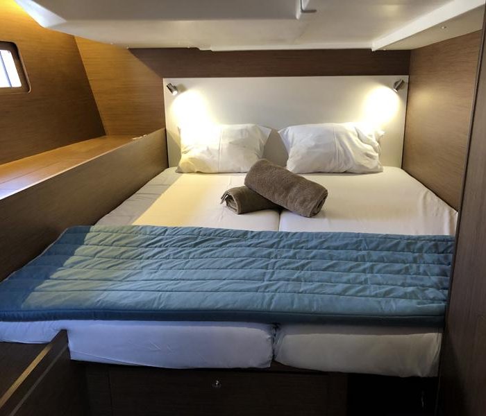 Salt Water (A/C - Generator - Inverter - 12 pax) | Oceanis 51.1 photo 18