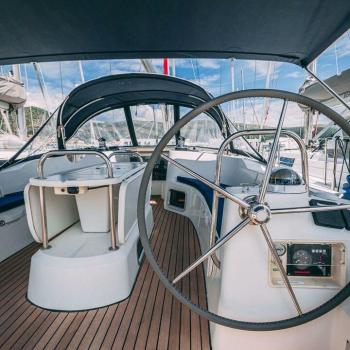 Ana B. | Sun Odyssey 49i photo 5