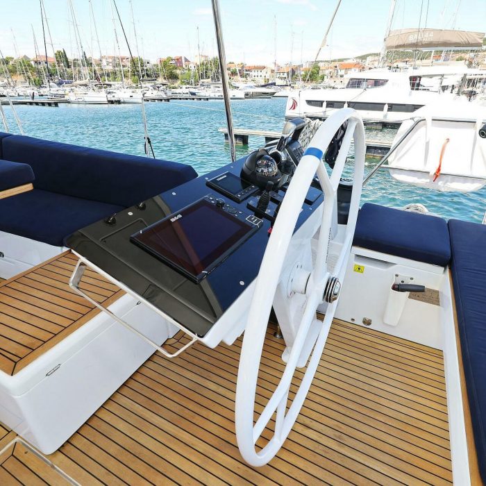 Ocean Phoenix - OW | Hanse 510 photo 6