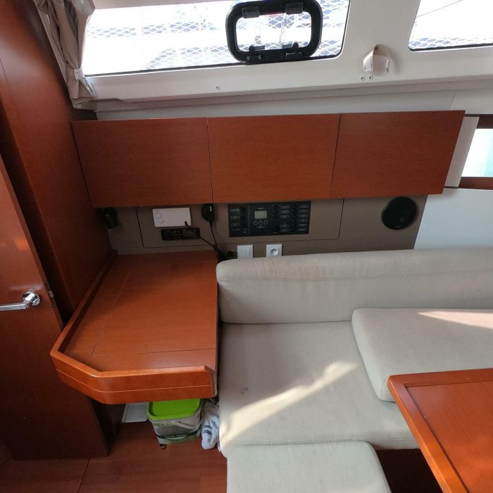 Abeona | Oceanis 35.1 photo 10