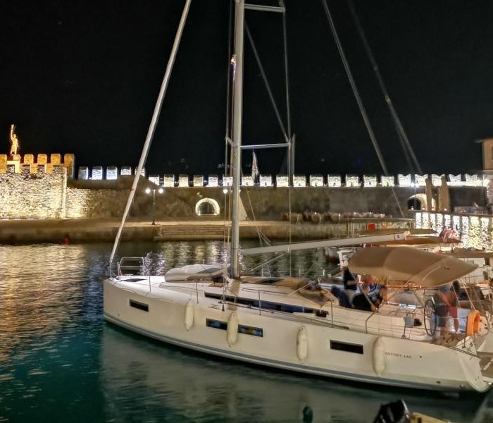Jolie | Sun Odyssey 440 photo 4