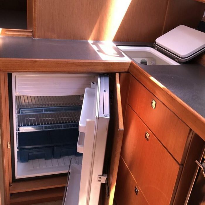 Dea | Bavaria Cruiser 46 photo 18