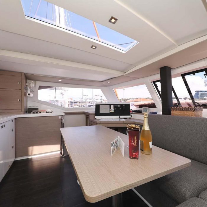 Canopus | Fountaine Pajot LUCIA 40 photo 13
