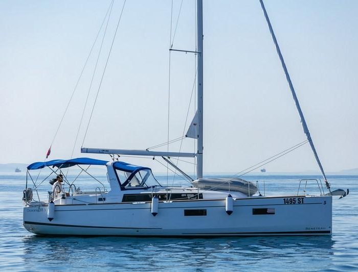 ANIMA MARIS 3 | Oceanis 38.1 photo 1