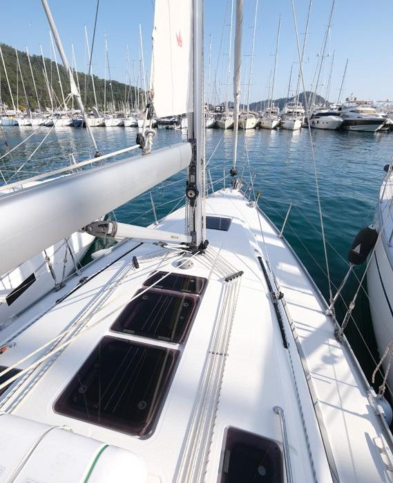 Crush | Bavaria Cruiser 37 photo 2