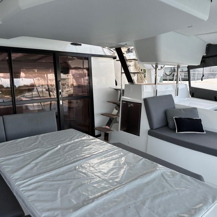 Amajen | Fountaine Pajot Aura 51 photo 4
