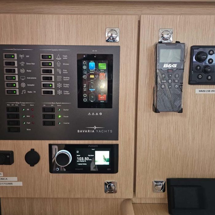 Nonica | Bavaria C46 photo 18