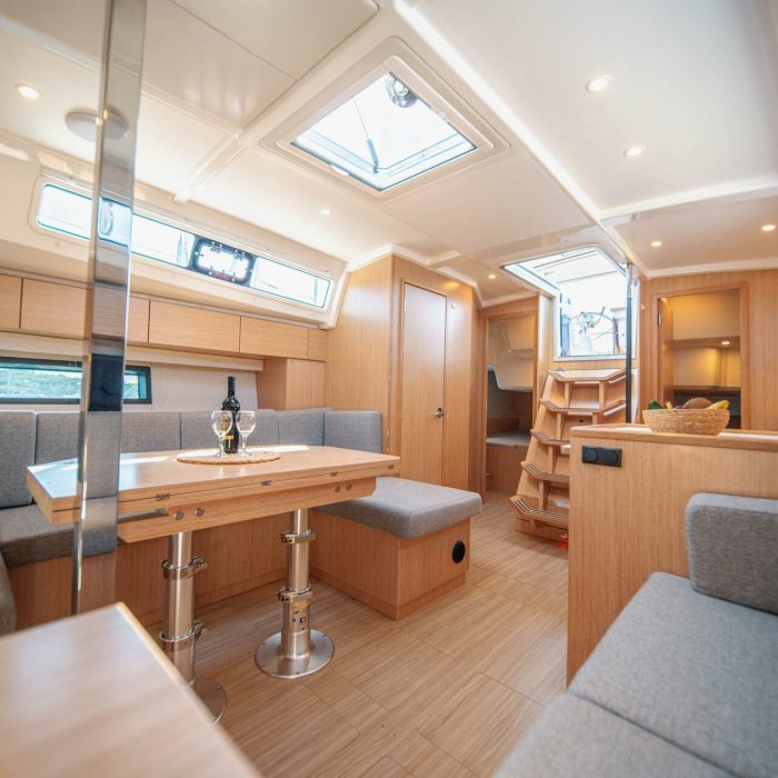 Fiona | Bavaria C42 photo 22